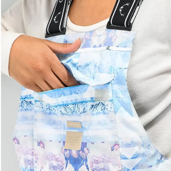 Rojo Snow Day Snowscape 15K Snowboard Bib Pants NWOT - Picture 4 of 11